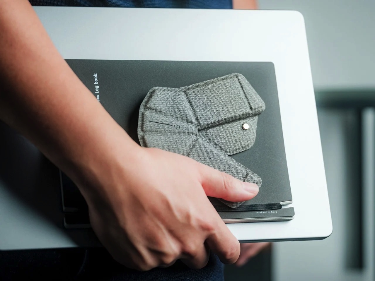 7 Gadgets That Actually Fit a Nomad's Backpack Without Compromise