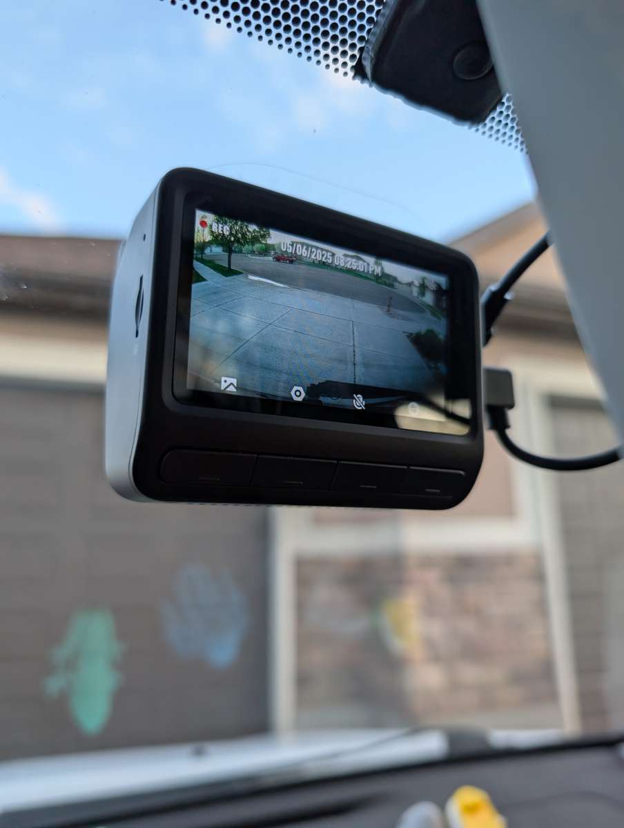 DDPAI 3 Channel Dash Cam 8